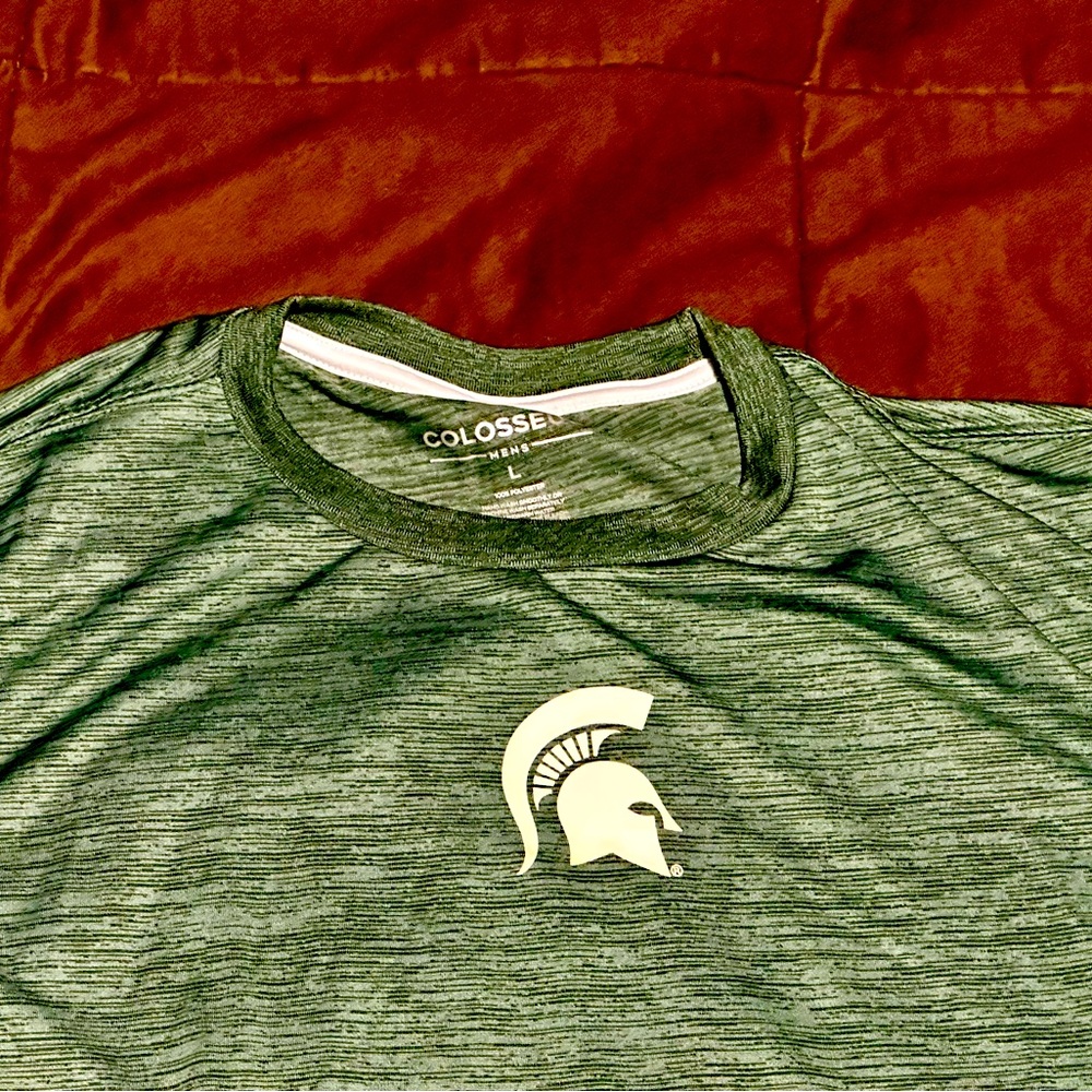 Michigan State Spartans dry-wick fabric, men’s L tee Green brushed look